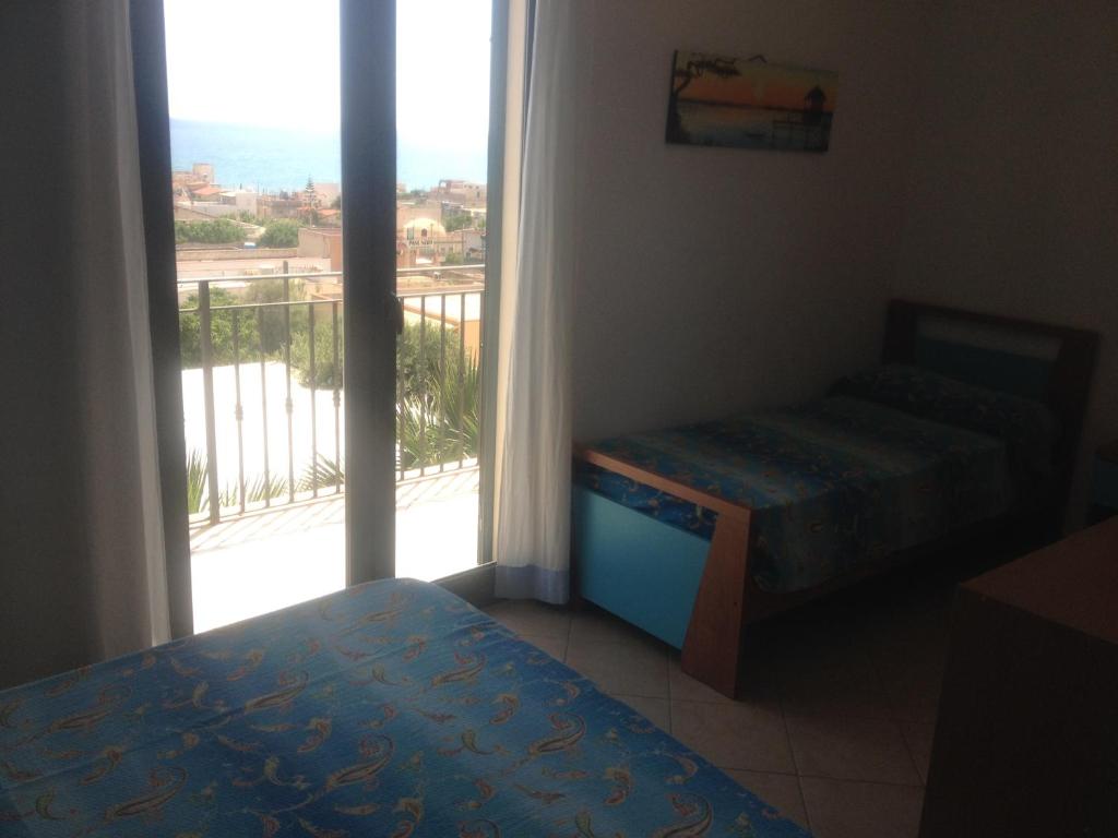 Villa Ceni - Appartamenti con camere, cucina, wc e terrazza sul mare in villa con piscina, giardino e parcheggio - プライベートプール付きのヴィラ