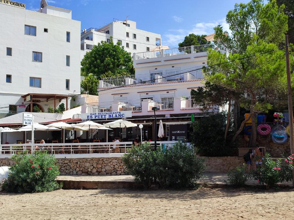 Flats Friends Apartamentos Es Puet Blanc, Portinatx ...