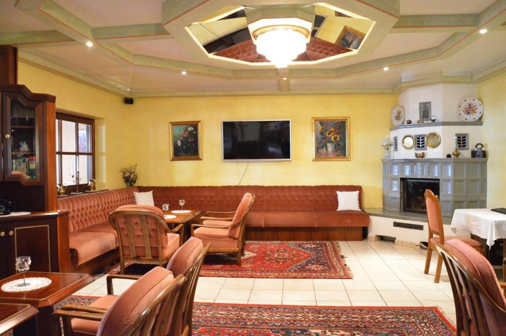 TV a/nebo společenská místnost v ubytování Hotel Silvia