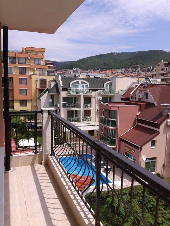 Antorini Apartments - Pequeno Apartamento De Um Quarto Com Varanda