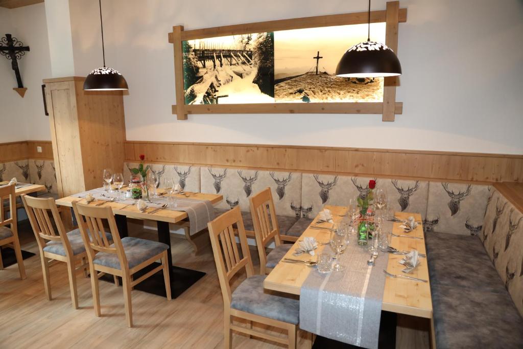 Restaurace v ubytování Alpenhotel Ensmann