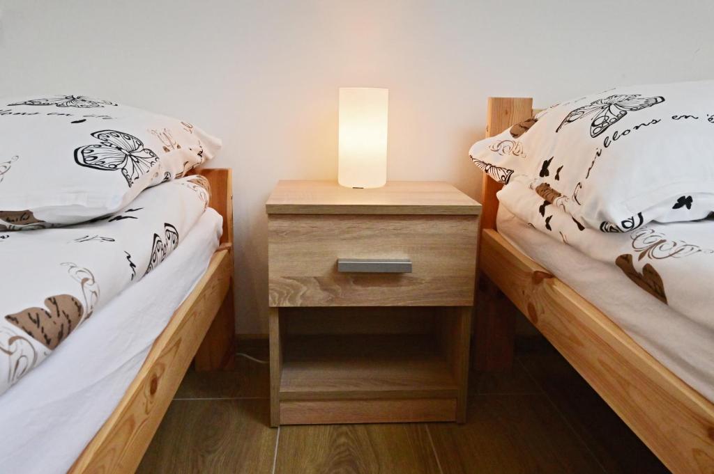 Bieszczadówka - Chambre Quadruple Avec Salle De Bains Privative