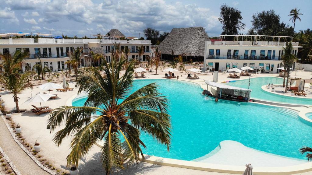 Bazén v ubytování The One Resort Zanzibar nebo v jeho okolí