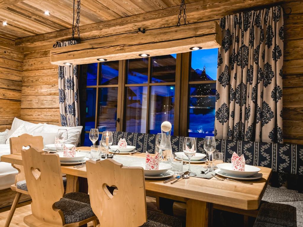 Restavracija oz. druge možnosti za prehrano v nastanitvi Stadl Chalet Ischgl