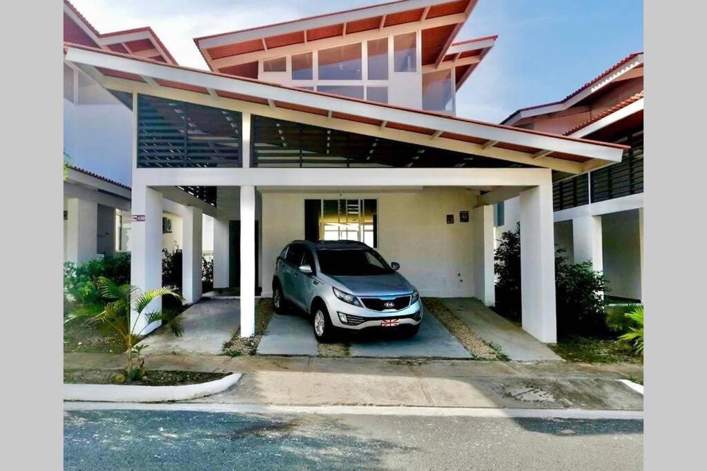 Casa De Playa ヌエバ ゴルゴナ 21年 最新料金