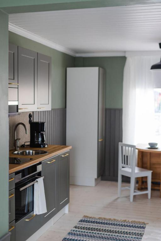 Krepelin Apartments - Deluxe Tweepersoonskamer Met 2 Aparte Bedden