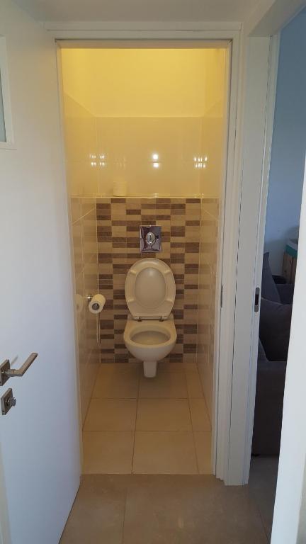 Koupelna v ubytování Room near Sheba Medical Center, and Bar Ilan, and TLV Airport