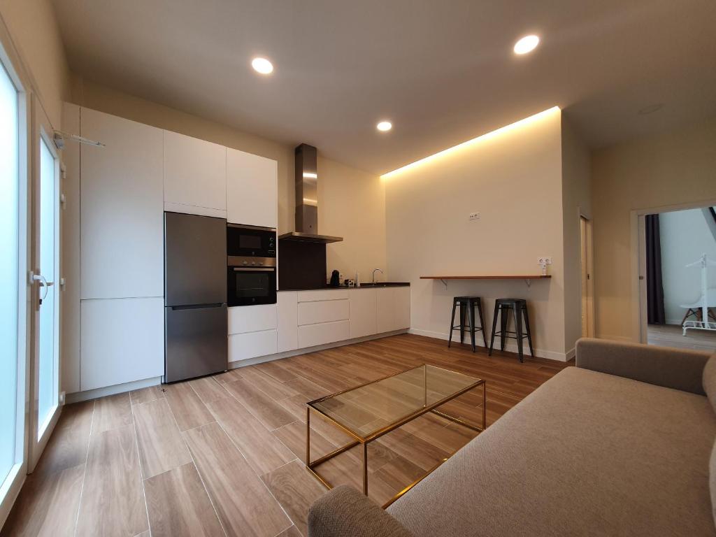 REDONDELA APARTMENTS - Bedroom, Bathroom & Kitchen - Apartment Mit 1 Schlafzimmer