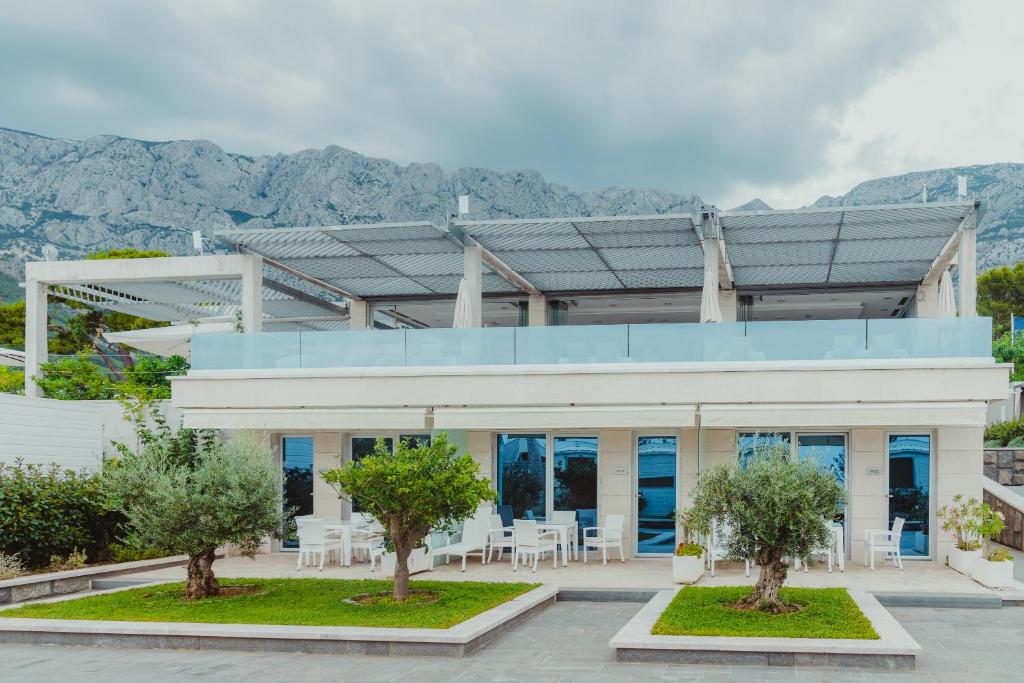 Poseidon Mobile Home Resort - 6