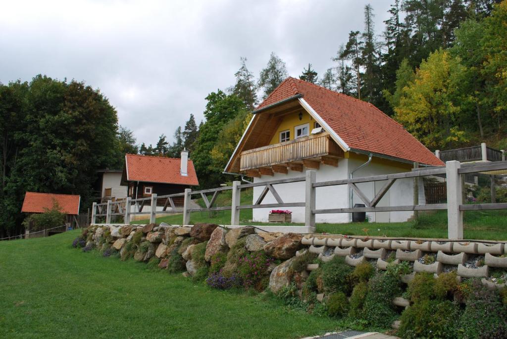 Zahrada ubytování Ferienwohnung Zetzhirsch