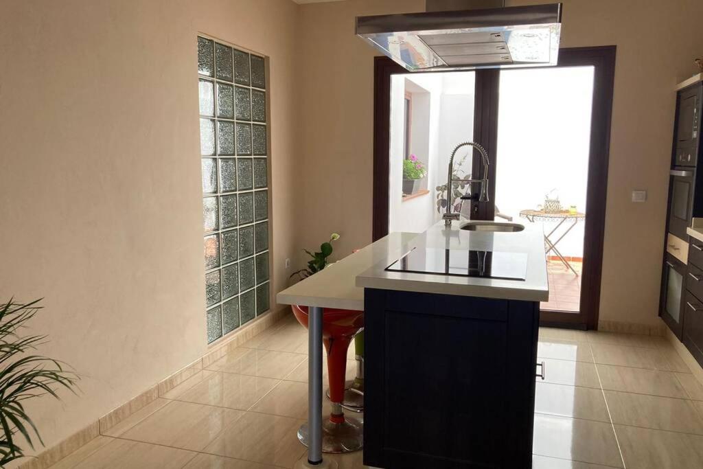 Kuchyň nebo kuchyňský kout v ubytování Casa Las Olas