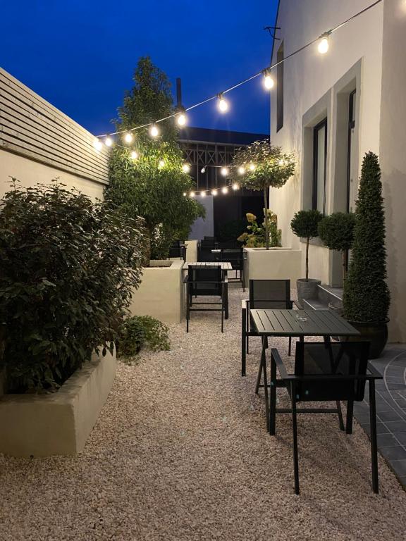 Patio nebo venkovní prostory v ubytování LAROZIERE Chambres d’hôtes