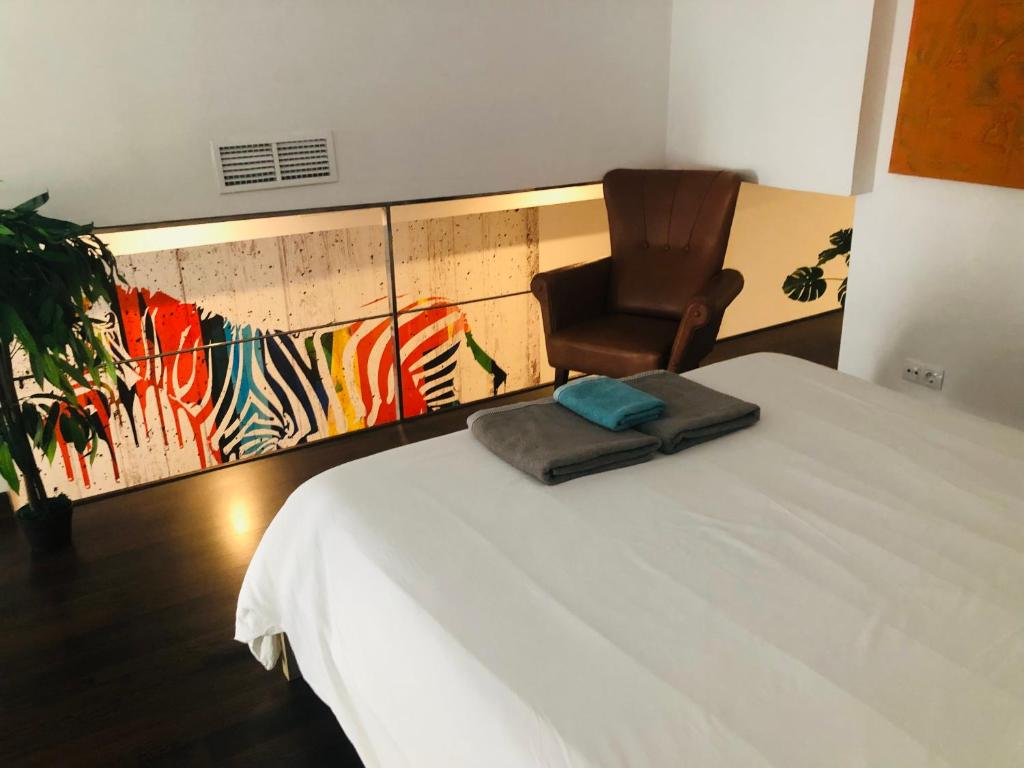 Booking.com: Apartamento LUJOSO LOFT a 2min a pie del casco ...