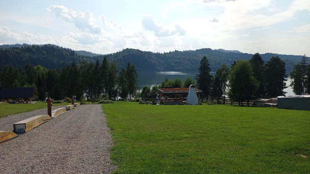 Príroda v okolí dovolenkového domu