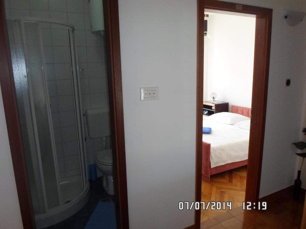 House Danica Apartments & Rooms - 带露台的双人间
