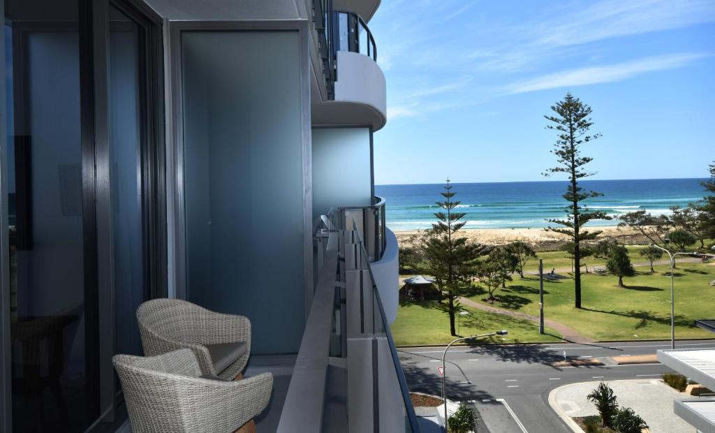 X Kirra Apartments - Resim 33