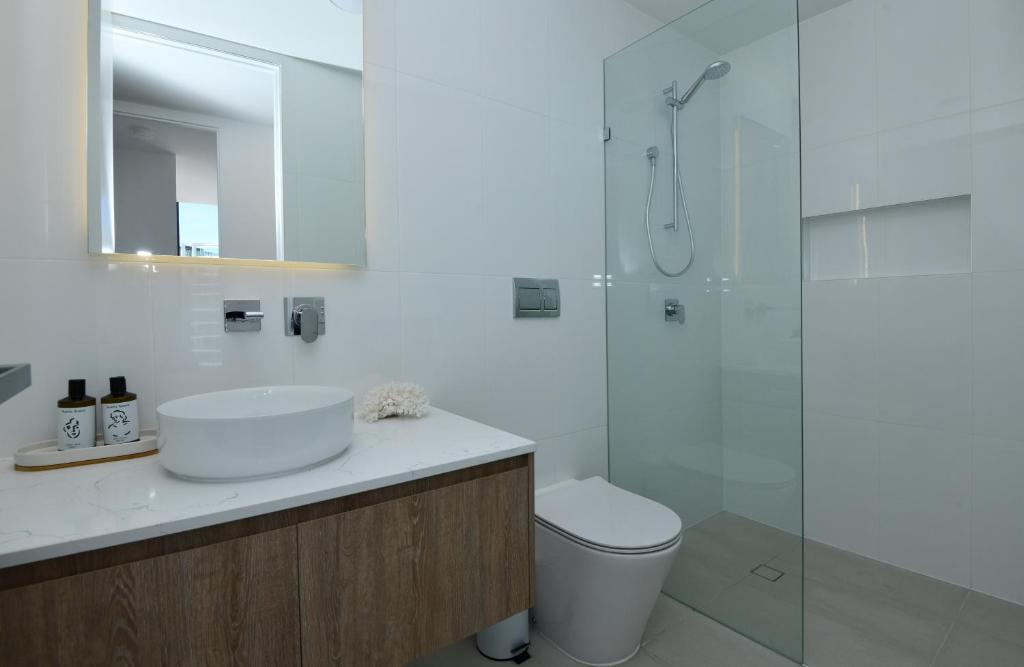 X Kirra Apartments - Resim 42