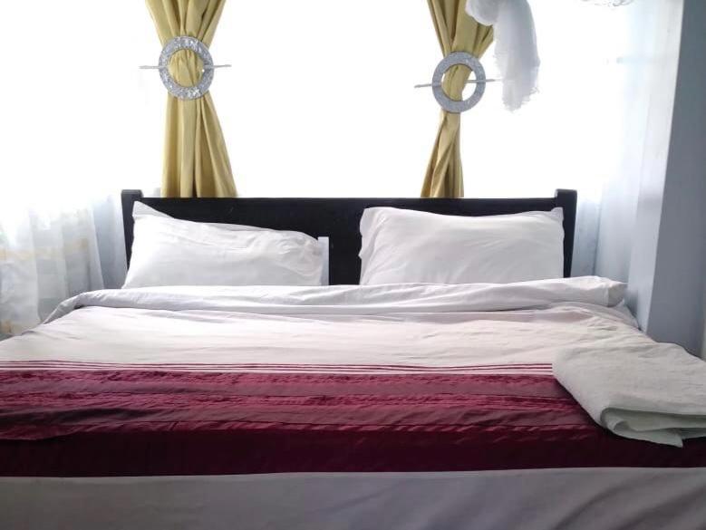 Lux Suites Lumumba Drive Studio Apartments - Luxe Studio