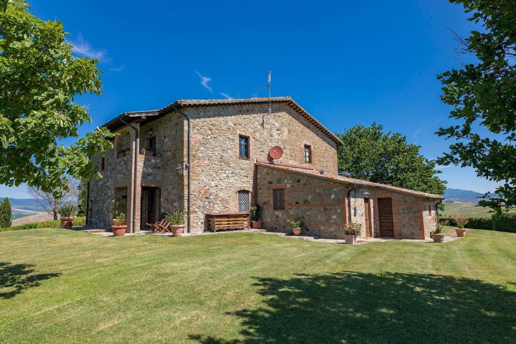 The building in which A villát is located