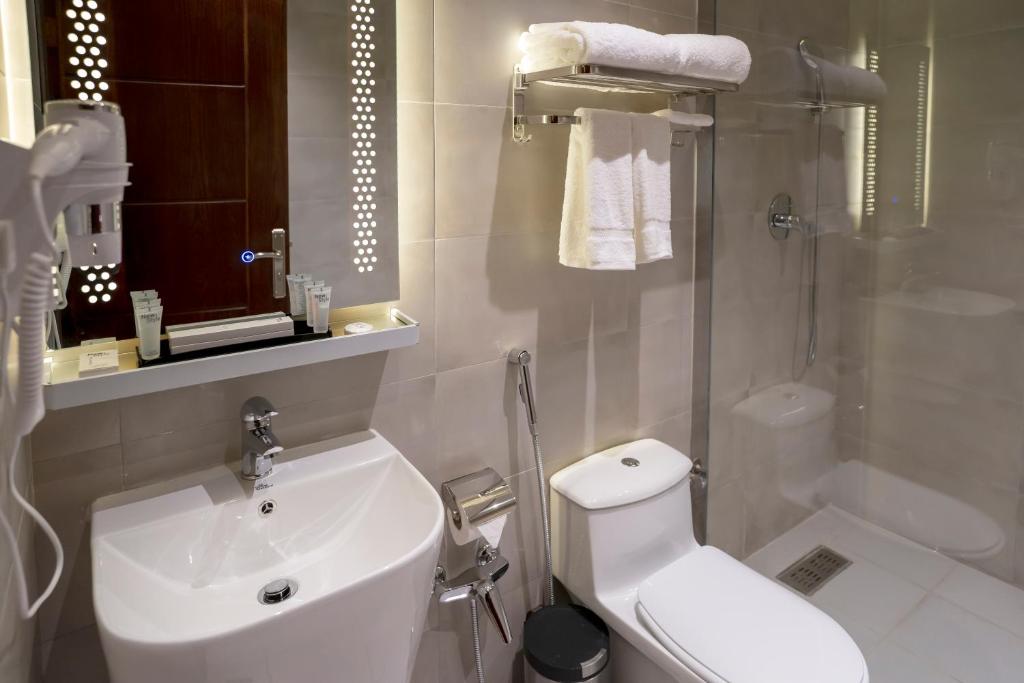 Koupelna v ubytování W Suites Hotel