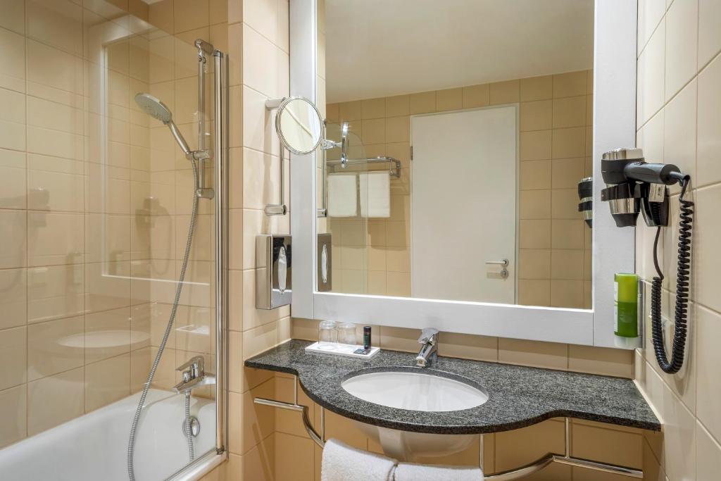 Hotel Frankfurt Messe Affiliated by Meliá - Resim 4