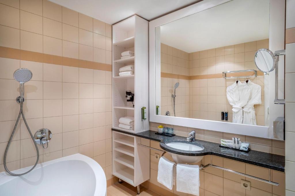 Hotel Frankfurt Messe Affiliated by Meliá - Resim 41