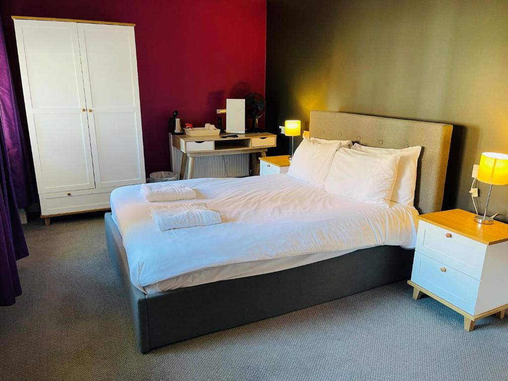 B+B York - Economy Double Room