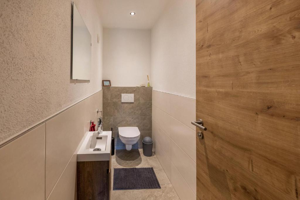 Kúpeľňa v ubytovaní Ferienwohnung am Mühlbachl