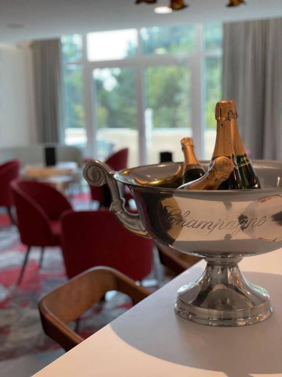 Nápoje v ubytování Hotel SPA Husseren Collections - Proche Colmar - Eguisheim
