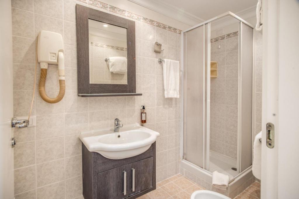 Koupelna v ubytování Hotel Mirti