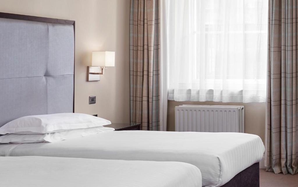 Leonardo Edinburgh City - 