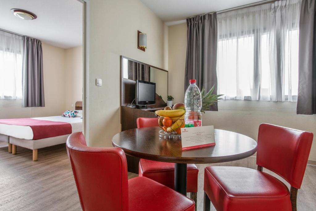 Appart'City Classic Nîmes Centre - Apartment