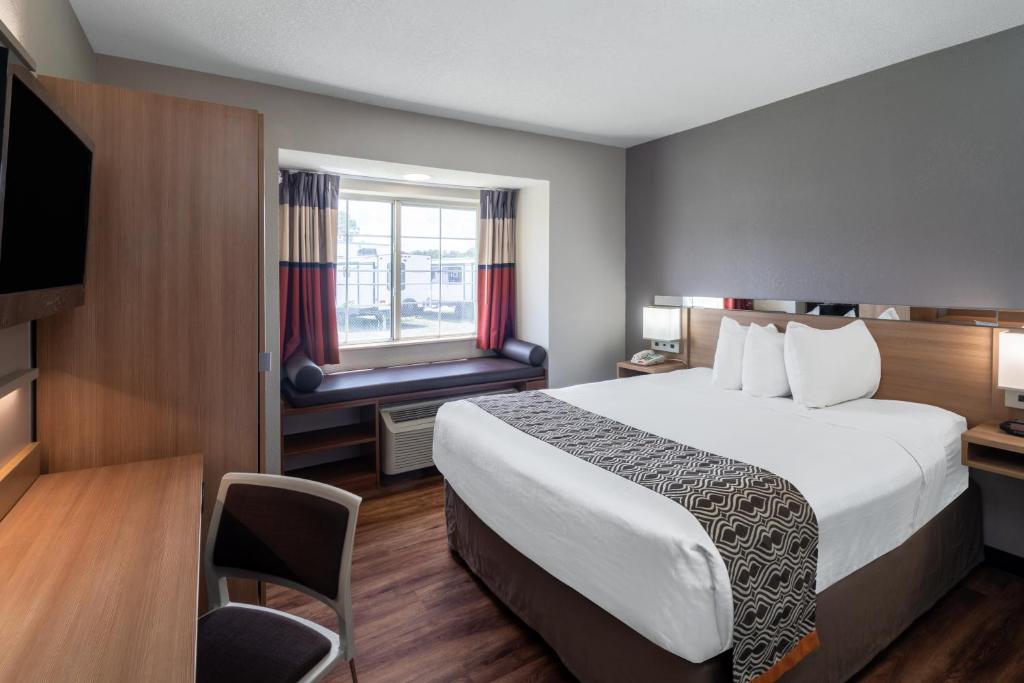 Microtel Inn & Suites by Wyndham Savannah/Pooler - Queen Room - Toegang Van Gehandicapten - Niet -roken