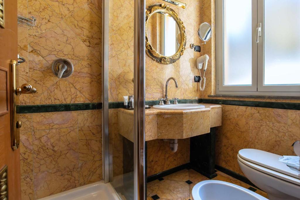 River Palace Hotel - Resim 16