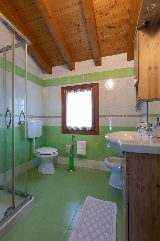 Koupelna v ubytování Agriturismo L'Acero Rosso