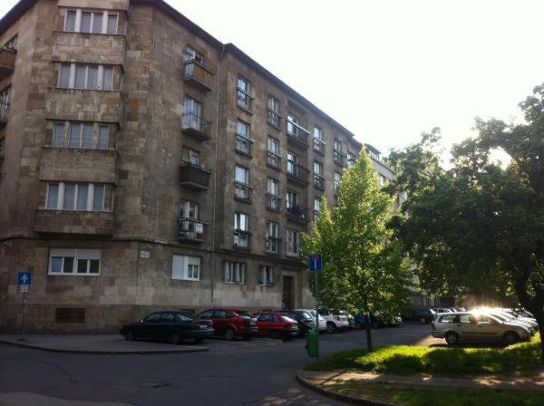 Budova, v ktorej sa apartmán nachádza