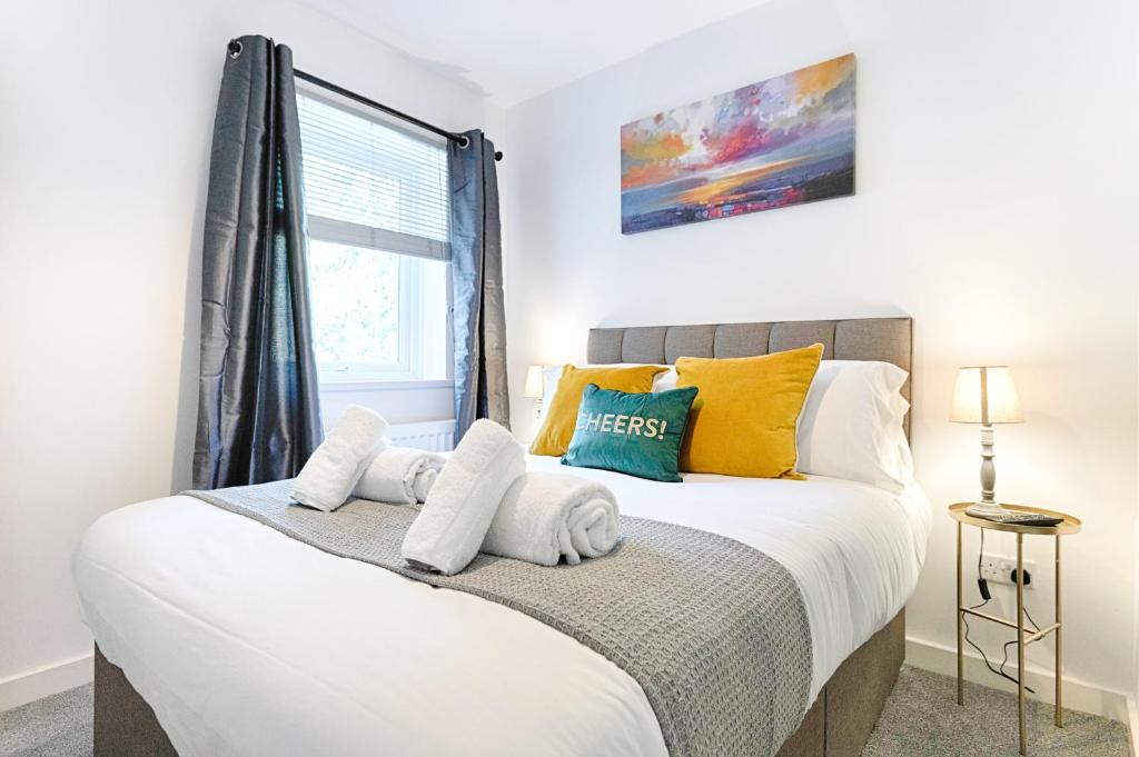 Bryn House - TV in Every Bedroom! - Appartement De Trois Chambres