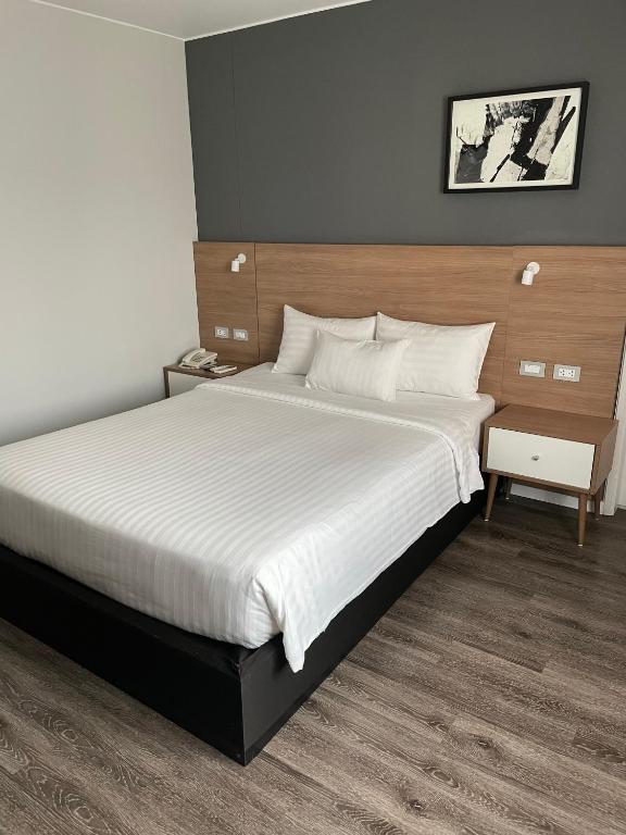 HABITAT HOTEL