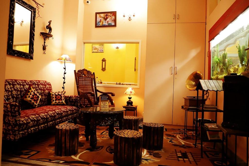 Ganesha Palace - Deluxe Double Room