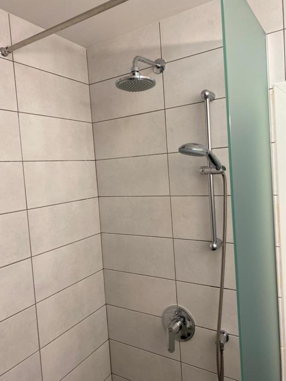 A bathroom at Snow Sheep apART - апартамент с две спални