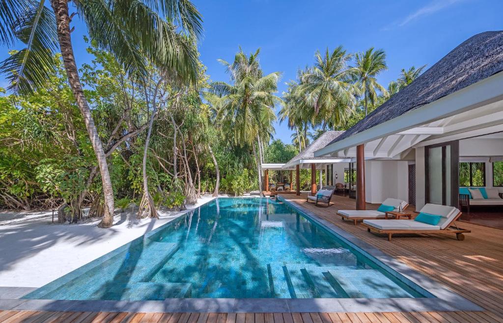 Anantara Kihavah Maldives Villas - View 21