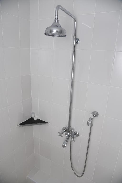 ENZI FURNISHED APARTMENT DIANI - 两居室公寓