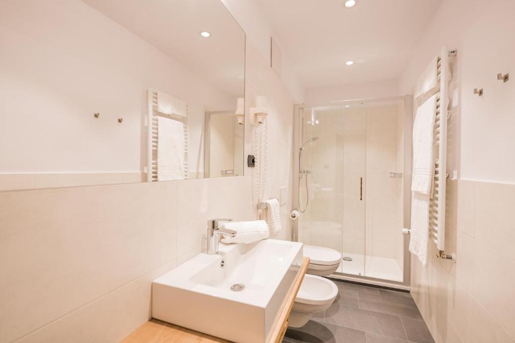 Koupelna v ubytování Hotel Laurin