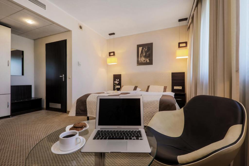Hotel Borowiecki - Deluxe Doppelzimmer (2 Erwachsene + 1 Kind)
