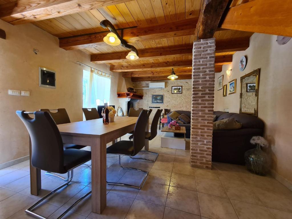 Posedenie v ubytovaní House Kavran 1186
