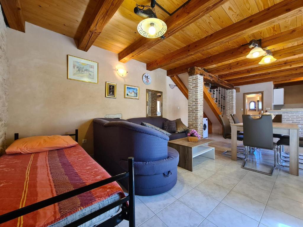 Posedenie v ubytovaní House Kavran 1186