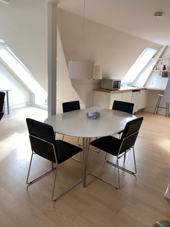 Bright apartment in historic City Center