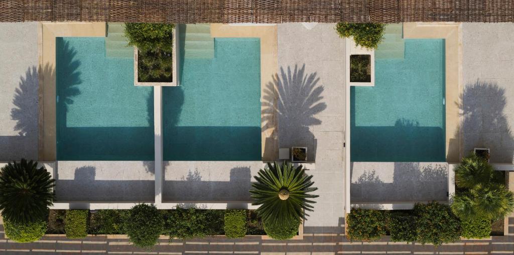 Bazén v ubytování Asterion Suites & Spa - Designed for Adults nebo v jeho okolí