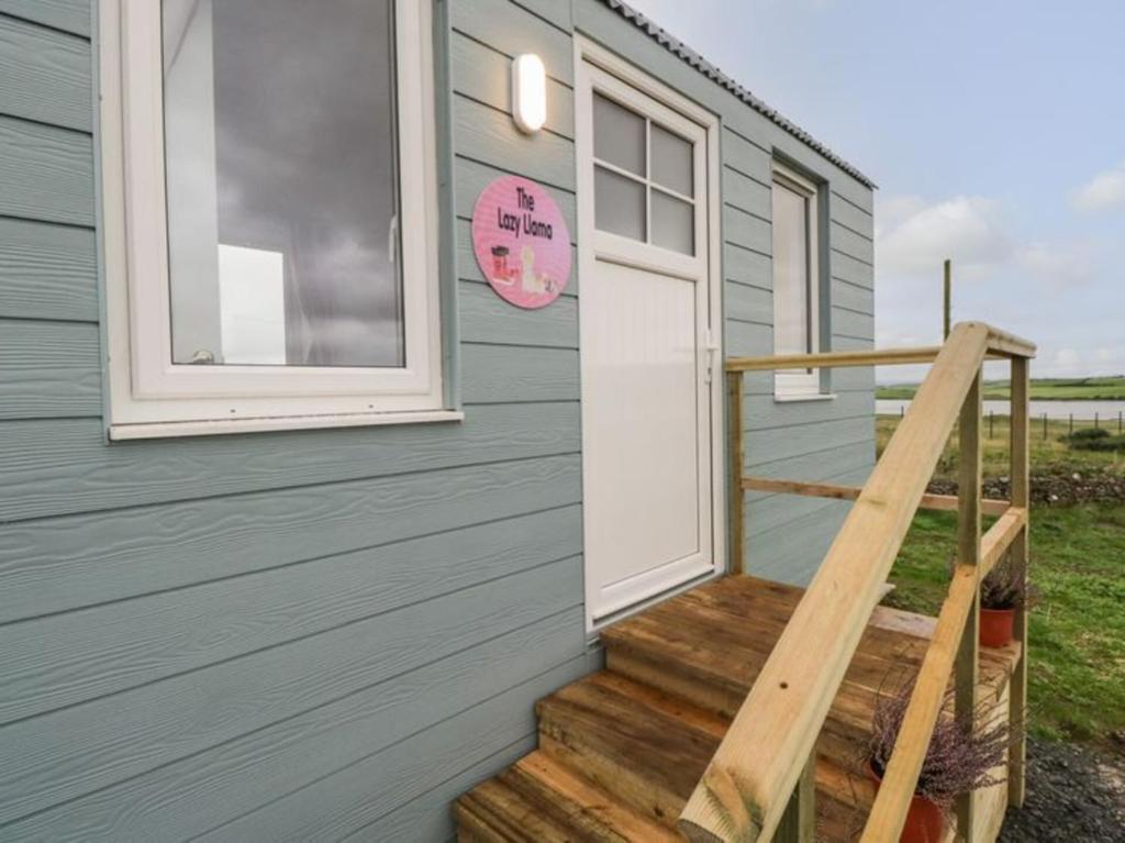 Fotografie z fotogalerie ubytování The Lazy Llama Shepherd Hut Campview Farm Stay v destinaci Ballyshannon