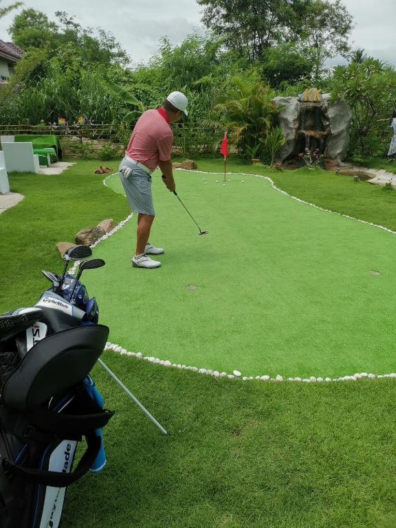 Golf v prázdninového domu nebo okolí